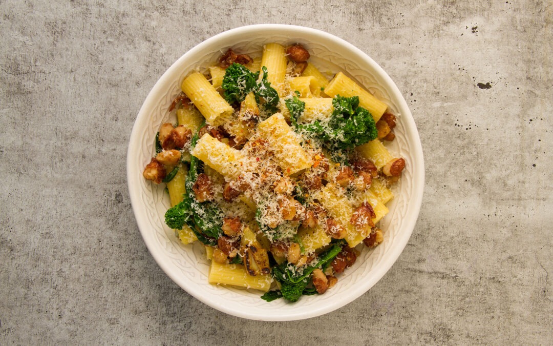 RIGATONI AUX FÈVES ET RAPINI